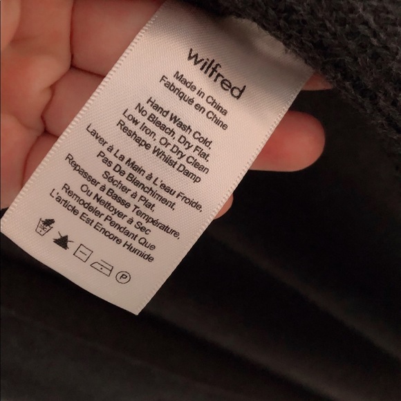 SOLD!!!Wilfred Olivie charcoal cardigan - Picture 9 of 9